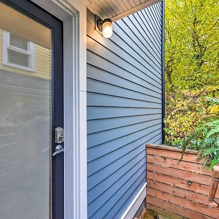 Quaint Seattle Retreat 2 Mi To Capitol Hill! Apartment